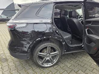 Volkswagen Tiguan IQ / AUTOMAAT / LEER / PANODAK / 18 DKM picture 13