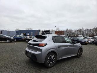 Peugeot 208 74kw ALLURE / CAMARA / NAVI picture 3