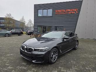 Voiture accidenté BMW 5-serie 530e PLUG-IN  215KW  / M-SPORT  /  32.DKM 2023/7