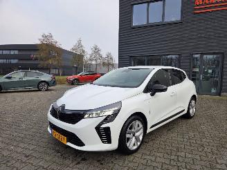 Voiture accidenté Renault Clio 0.9  67PK / EVOLUTION / 9600 KM 2025/6