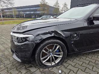 BMW 5-serie 530e  M-SPORT picture 15