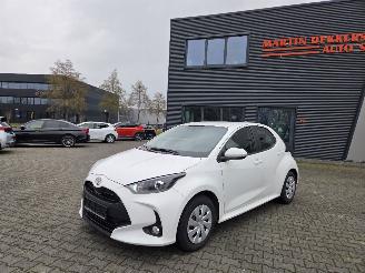 Damaged car Toyota Yaris 1.5 Benz 92kw  / CAMERA / CarPLAY / 17DKM 2024/5