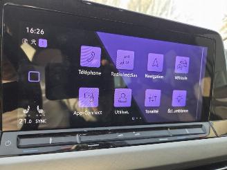 Volkswagen T-Roc 1.5 TSi AUTOM /NAVI / STOELVERW picture 19