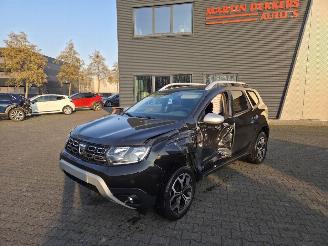 krockskadad bil auto Dacia Duster  2021/6