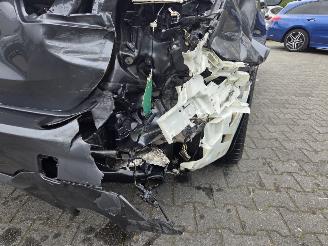 BMW 3-serie 330e X-DRIVE / M-SPORT / PANO / HEAD UPP picture 11