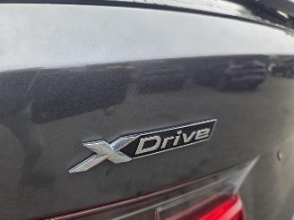 BMW 3-serie 330e X-DRIVE / M-SPORT / PANO / HEAD UPP picture 24