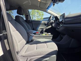 Hyundai Ioniq 100kw FEEL / NAVI / CAMERA / STOELVERW / 30 DKM picture 12