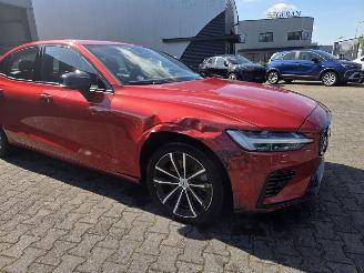 Volvo S-60 T8  AW-D 334KW. BENZ-HYBR -ULTIMATE DARK / PANO / HEAD UPP picture 11