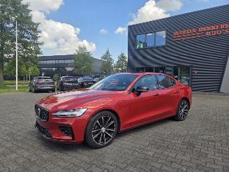 Volvo S-60 T8  AW-D 334KW. BENZ-HYBR -ULTIMATE DARK / PANO / HEAD UPP picture 17