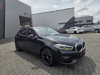 BMW 1-serie 1.8i Benz  / LED / STUUR & STOELVERW picture 10