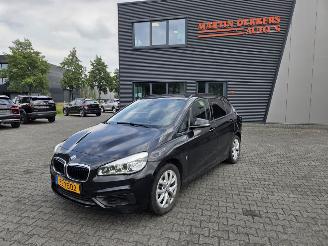 Schadeauto BMW 2-serie 225e iPerformance xDrive / 64 dkm 2017/4