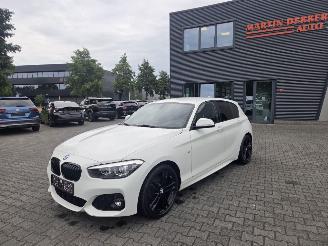 Damaged car BMW 1-serie 120i -135kw / M-SPORT / AUTOMAAT 2019/1