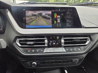 BMW 1-serie 118i  M-SPORTPAKKET / PANO / SPORTSTOELEN picture 27