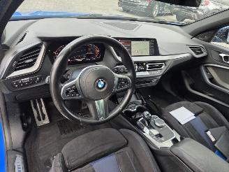 BMW 1-serie 118i  M-SPORTPAKKET / PANO / SPORTSTOELEN picture 26