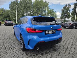 BMW 1-serie 118i  M-SPORTPAKKET / PANO / SPORTSTOELEN picture 6