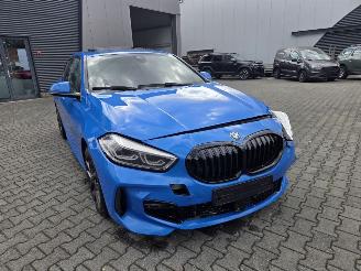 BMW 1-serie 118i  M-SPORTPAKKET / PANO / SPORTSTOELEN picture 12