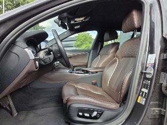 BMW 5-serie 530e Hybride / LEER SPORTINT / HEAD UPP / H&K AUDIO picture 13