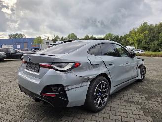 BMW i4 M-50 400KW  X-Drive / PANO / HEAD UPP / BROOKLYN GRAU picture 5