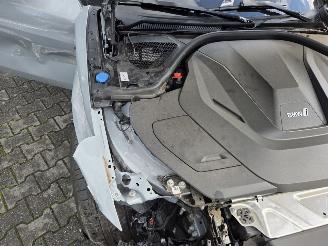 BMW i4 M-50 400KW  X-Drive / PANO / HEAD UPP / BROOKLYN GRAU picture 14