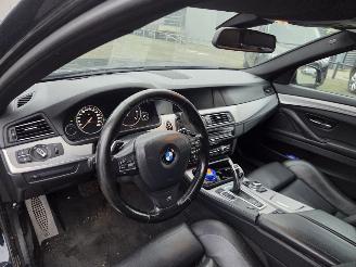 BMW 5-serie 525d M-SPORT / PANO / HEAD UPP picture 11