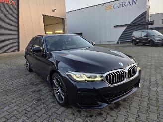 BMW 5-serie 520e P-HEV M-SPORT / 72 DKM picture 13