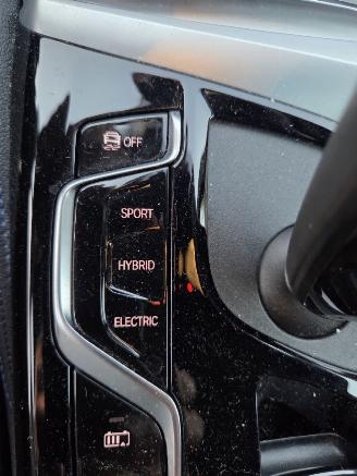 BMW 5-serie 520e P-HEV M-SPORT / 72 DKM picture 22