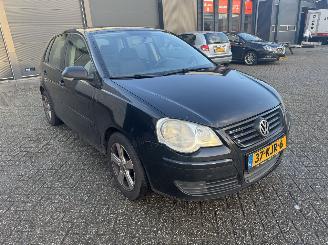 Volkswagen Polo 1.9 TDi picture 2
