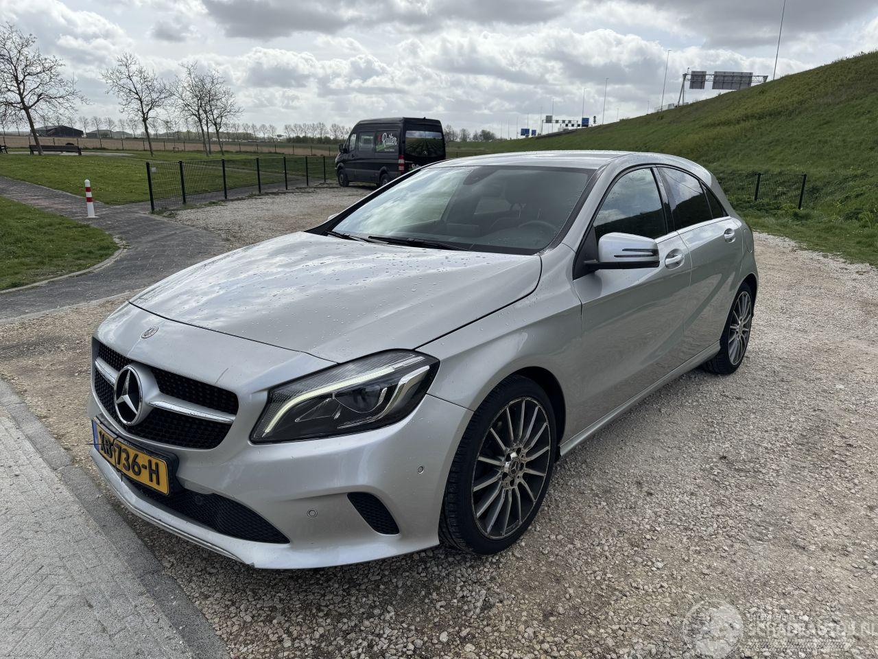 Mercedes A-klasse 180 prestige automaat/navi/camera