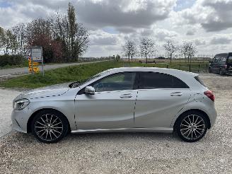 Mercedes A-klasse 180 prestige automaat/navi/camera picture 5