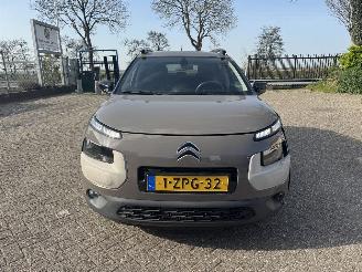 Schadeauto Citroën C4 cactus 1.2 e-VTI Shine/automaat/camera/clima/navi/61350dkm 2015/2