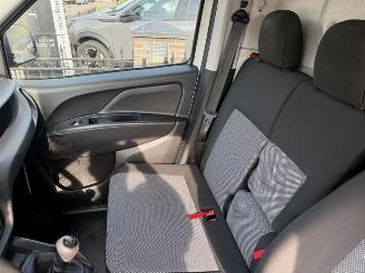 Fiat Doblo Cargo 3 persoons 1.6 MJ L1H1 picture 8
