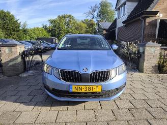 Skoda Octavia Combi 1.0 TSI Grt Amb. Bns picture 3