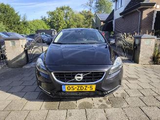 Volvo V-40 1.6 T4 Summum picture 2