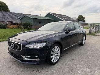 Vaurioauto  passenger cars Volvo S-90 2.0 T5 INSCRIPTION | BOWERS & WILKENS | TREKHAAK | NL-AUTO | CAMERA 2017/1