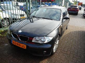 BMW 1-serie 118d picture 2