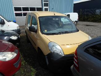 krockskadad bil auto Renault Kangoo 1.5dci 2008/12