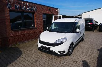 voitures fourgonnettes/vécules utilitaires Fiat Doblo  2017/5