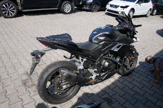 Honda CBR 500 R  picture 7