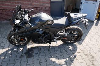 Honda CBR 500 R  picture 2