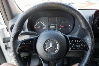 Mercedes Sprinter L2H2 RWD picture 19