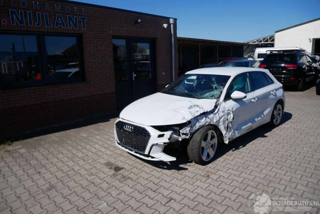 Audi A3 35 TDI SPORTBACK S-LINE LEER LED
