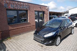 damaged passenger cars Ford Fiesta TITANIUM 2017/2