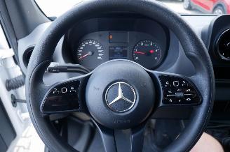 Mercedes Sprinter L2H1 picture 16
