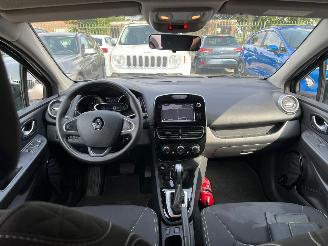 Renault Clio  picture 10