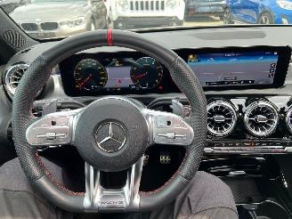 Mercedes A-klasse A35 AMG PANORAMADAK 4-MATIC picture 17