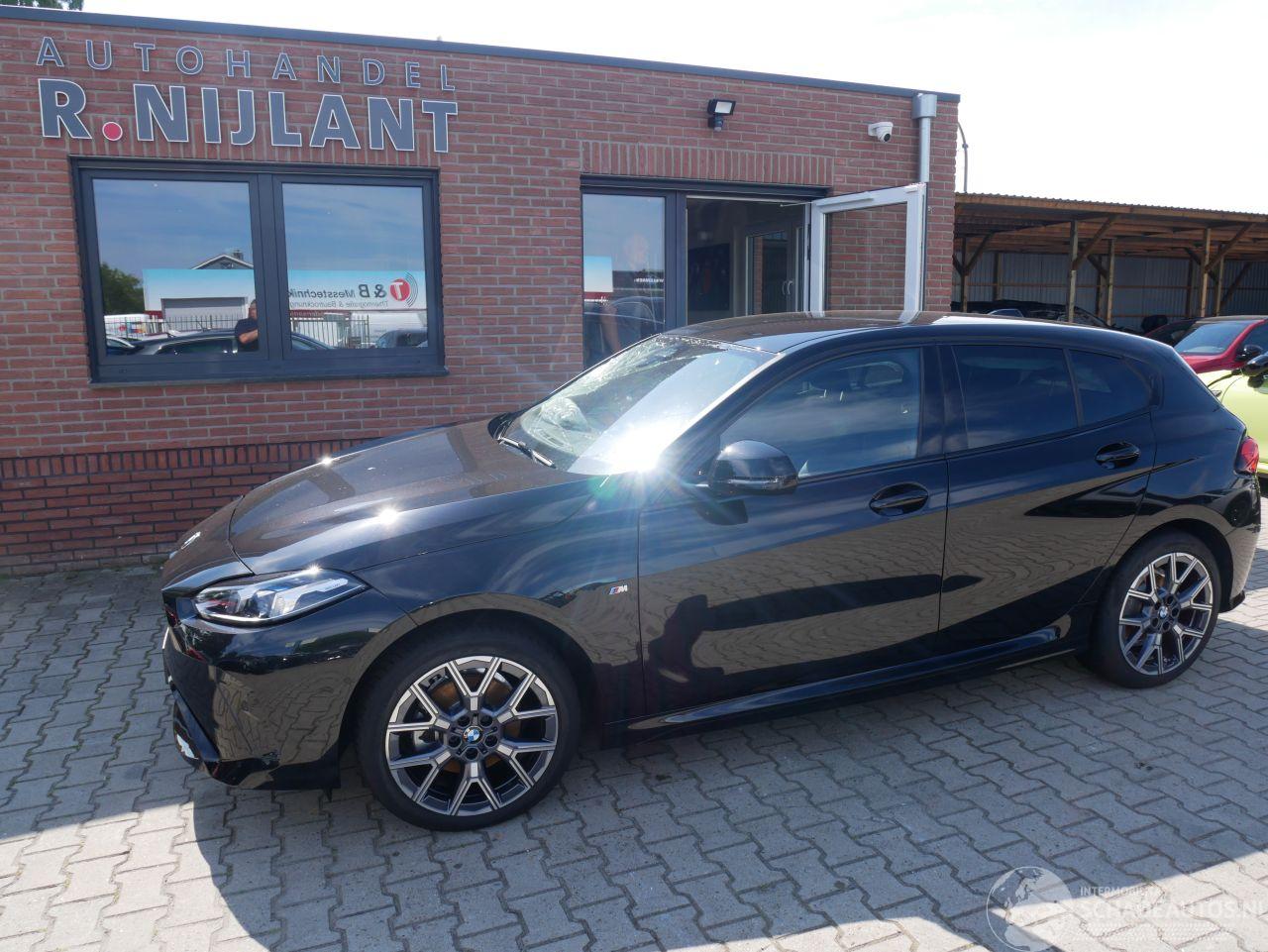 BMW 1-serie 120i M-SPORT