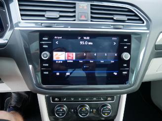 Volkswagen Tiguan 4-MOTION HIGHLINE R-LINE PANO LEER LED ACC VIRTUAL COCKPIT picture 20