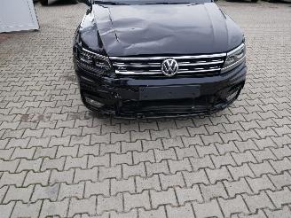 Volkswagen Tiguan 4-MOTION HIGHLINE R-LINE PANO LEER LED ACC VIRTUAL COCKPIT picture 6