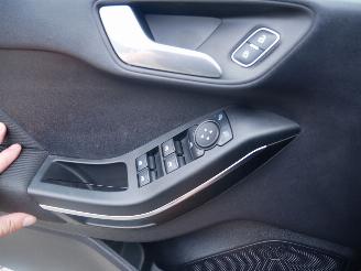Ford Fiesta TITANIUM picture 18