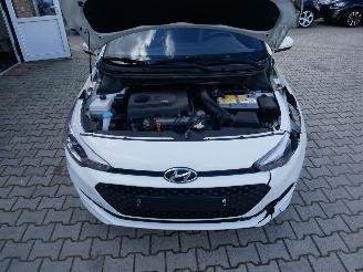 Hyundai I-20  picture 7